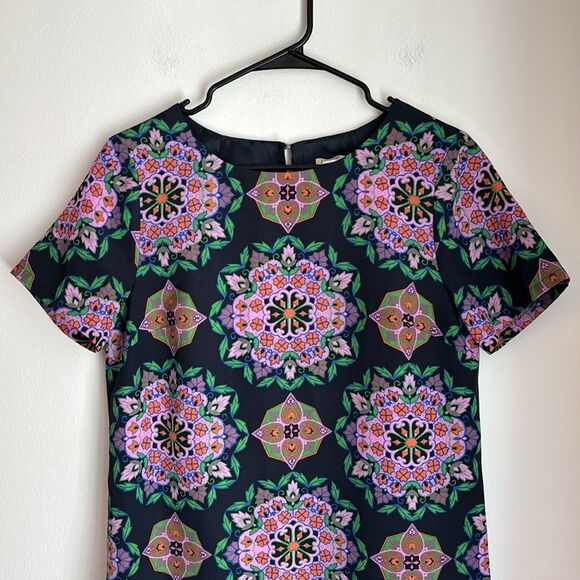 J Crew Women’s Geometric Medallion Print Short Sleeve Gallery Shift Dress Size 6 - Picture 2 of 10